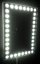 Купить прямоугольное зеркало с LED подсветкой в Новосибирске. Изготовим по Вашему размеру, нанесение любого светящегося изображения. Доставка по всей России. Включение сенсорное, без контактное, на дв ...