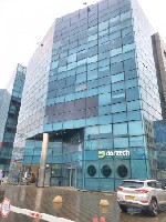 Офис на продажу от компании по недвижимости ISRA HOME. Уютный офис, расположенный в офисном здании в городе Тель Авив. Офис площадью 37 кв.м., ранее состоял из двух раздельных офисов и был совмещен в  ...