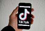 Мир соцсетей активно развивается и предлагает совершенно новые возможности для своих пользователей,  а одним из самых посещаемых сервисов на сегодня является TikTok,  позволяющий делиться короткими ви ...