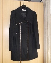 Почти новое женское пальто британского бренда Savile Raw, 12-14 размер, черный цвет. Состав: шерсть, вискоза, хлопок и синтетика. Современный дизайн, удобный и практичный крой. Тел. 07704114323 ( Лонд ...