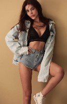 Девушка, ищу парня объявление но. 3691432: Очаровательная брюнетка ищет приятного мужчину для уютных встреч.