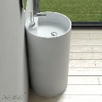 Компания NSbath специализируется на ваннах и раковинах,  изготовленных по инновационным технологиям из эксклюзивного полимерного материала polystone (литой мрамор,  акриловый камень,  имеющий твердую  ...