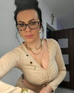 Девушка, ищу парня объявление но. 3945560: Взрослая состоятельная женщина,  возьму на содержание.