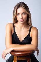 Интим-девушки, индивидуалки объявление но. 3459090: Очаровательная брюнетка ищет приятного мужчину для уютных встреч.