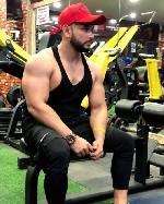 Девушка, ищу парня объявление но. 3624317: ОчаровательнЫЙ брюнет ищет приятного мужчину для уютных встреч.