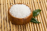 Соль морская – это природный продукт,  используемый в качестве приправы для приготовления разнообразных блюд и закусок.  Этот вид соли содержит большее количество полезных микроэлементов и минералов,  ...