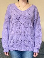 Продаётся стильный пуловер оверсайз ручной работы.  Связан из мериносовой шерсти с красивым рисунком "Листик"
Данная модель идеально подходит как для зимы,  так и для осени и весны за счёт ажурного у ...