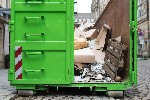 "Любая стройка и ремонт сопровождается появлением сотен килограмм мусора.  Для его вывоза лучше заказать контейнер для строительных отходов объёмом 8 и 12 кубов в нашей компании.  8-ми кубовый бункер  ...