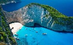 Греція - це країна з багатою історією,  кришталево чистими пляжами,  чудовою кухнею та мальовничими пейзажами.  Не дивно,  що вона є одним із найпопулярніших туристичних напрямків у світі.  

Гарячі ...
